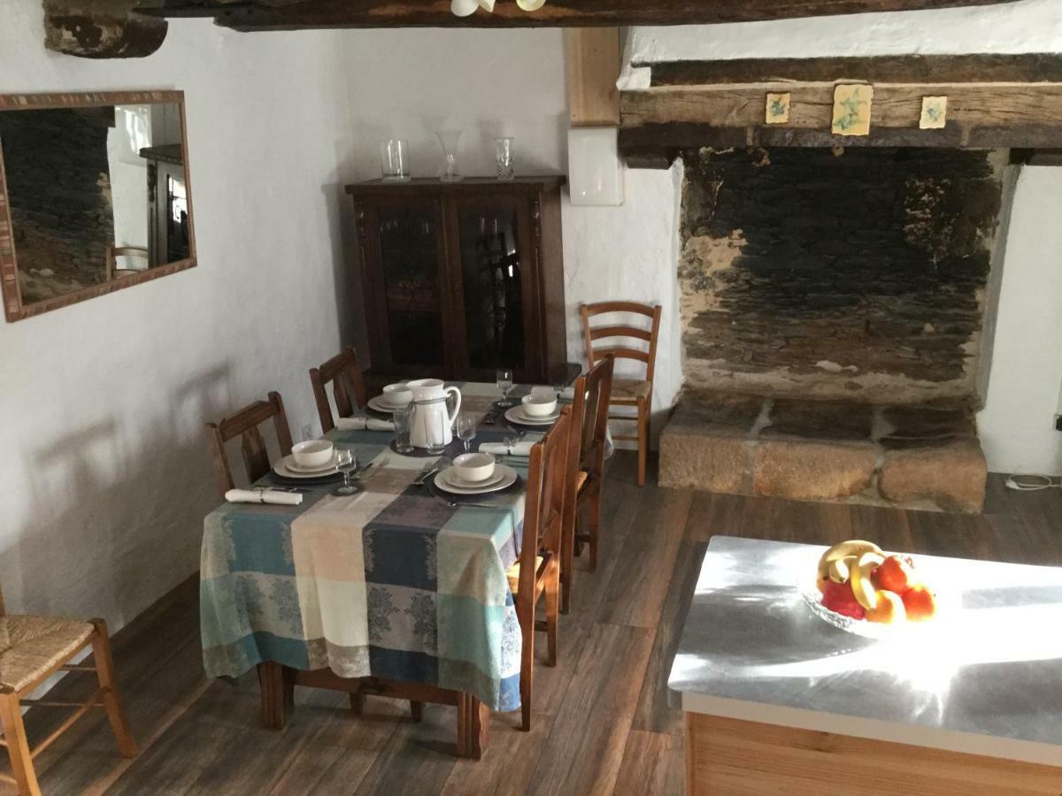 Cosquer Cottage Pluméliau Eksteriør bilde